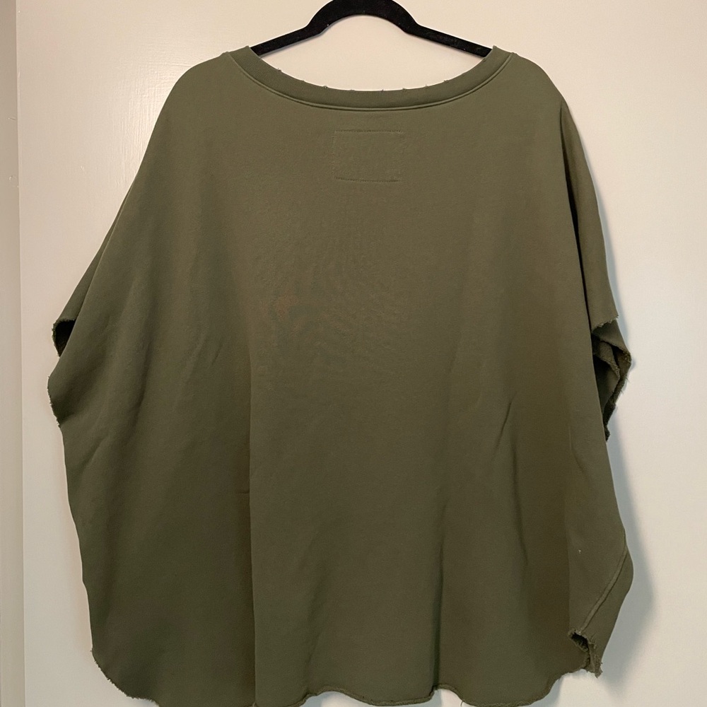 Frank & Eileen Olive Caplet in Caper, O/S - Picture 10 of 13